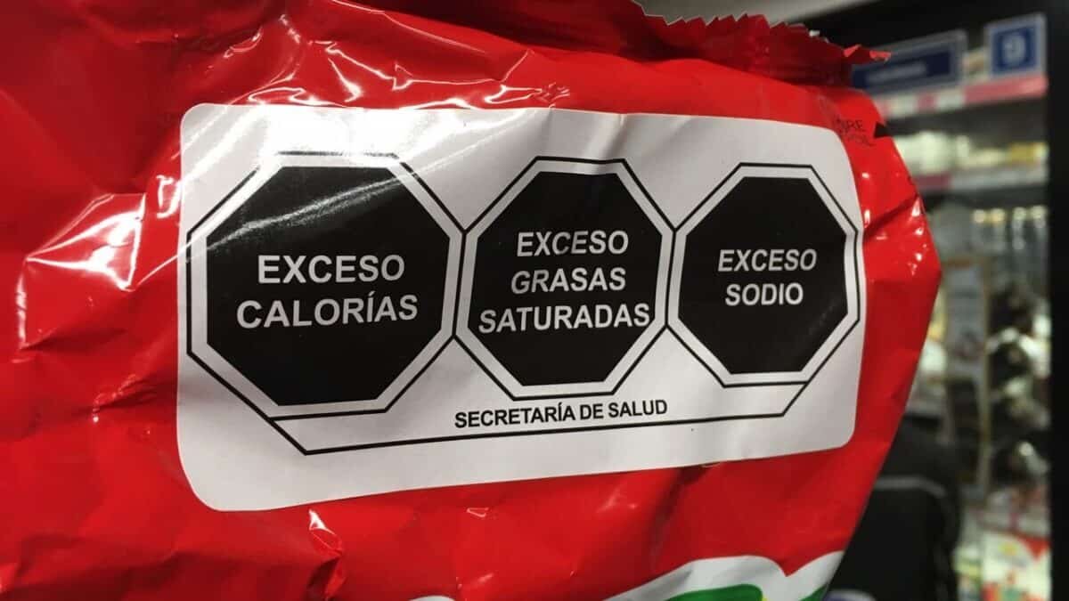 Hasta el momento el nuevo etiquetado en los alimentos ha costado 150% más de lo previsto de forma original por las empresas del sector.