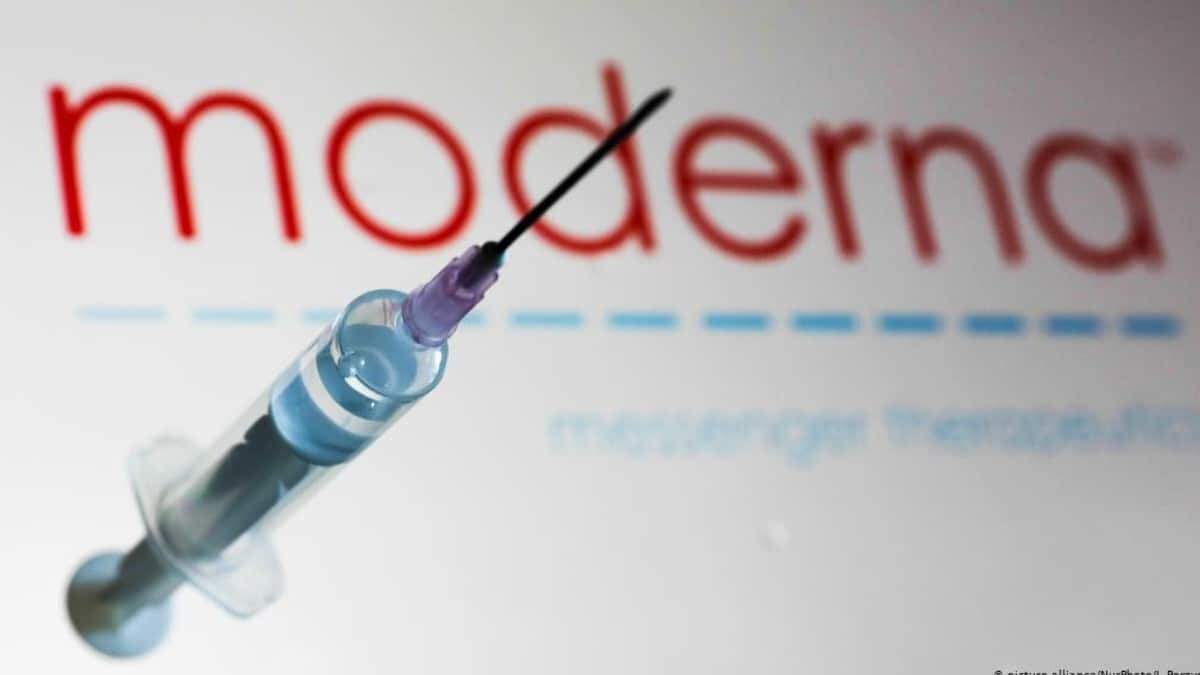 La vacuna de Moderna además demostró un 100% de efectividad para prevenir casos graves de Covid-19.
