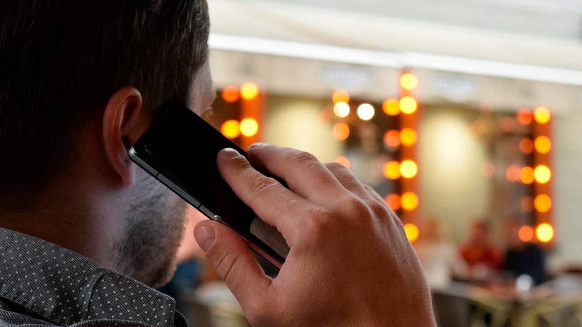 El registro de telefonía celular avalado por los diputados puede convertirse en un arma para la delincuencia en dado caso que no se protejan como se deben los datos personales de millones de usuarios en México.