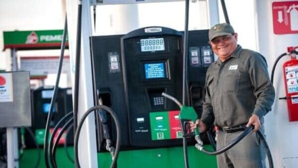 Denuncian que gasolineros presuntamente siguen robando