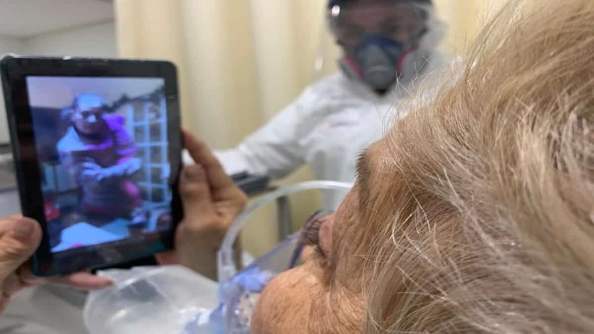 En entrevista para Informe Confidencial, Paloma Luna, quien se dedica a la atención prehospitalaria desde hace más de 7 años, en la Cruz Roja, explicó que este proyecto tiene como objetivo enlazar a las familias con sus pacientes, quienes por las dificultades de esta enfermedad no pueden estar cerca.