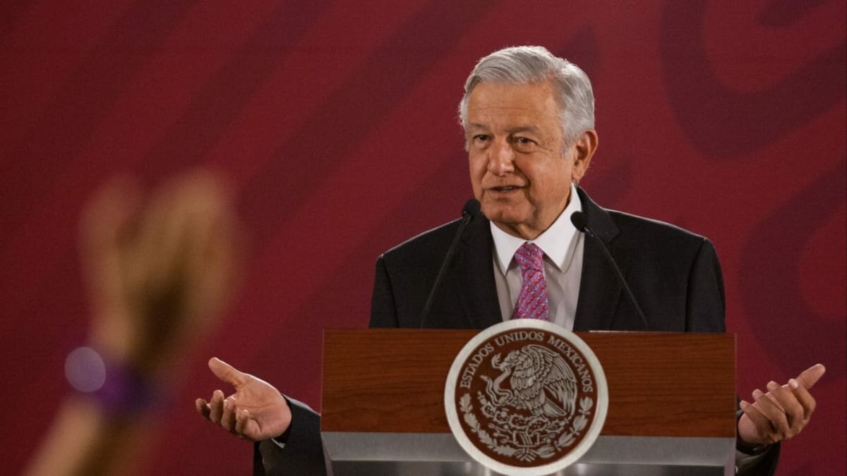 AMLO domina conversación digital, aún ausente del espacio público