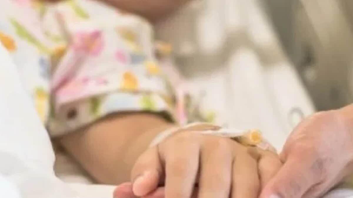 El joven de 17 años murió en Carolina del Sur, donde otros 42 menores se encuentran hospitalizados por este síndrome.