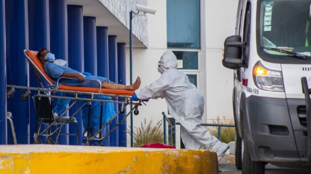 El gobernador de Puebla, Miguel Barbosa, anunció que el semáforo epidemiológico por Covid-19 en la entidad regresó a rojo.