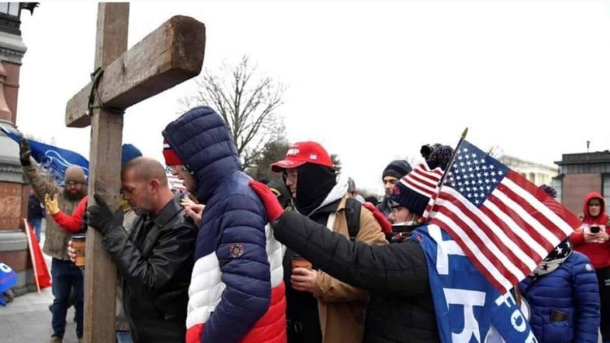 Un país dividido, una crisis sanitaria sin precedentes y una economía al borde de la quiebra son parte del legado de la Presidencia de Donald Trump.