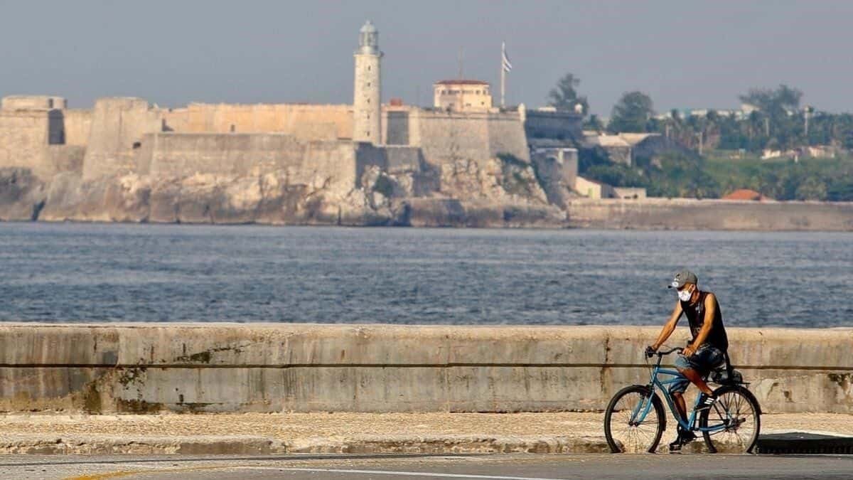 Cuba aplicará vacuna Covid-19 a turistas