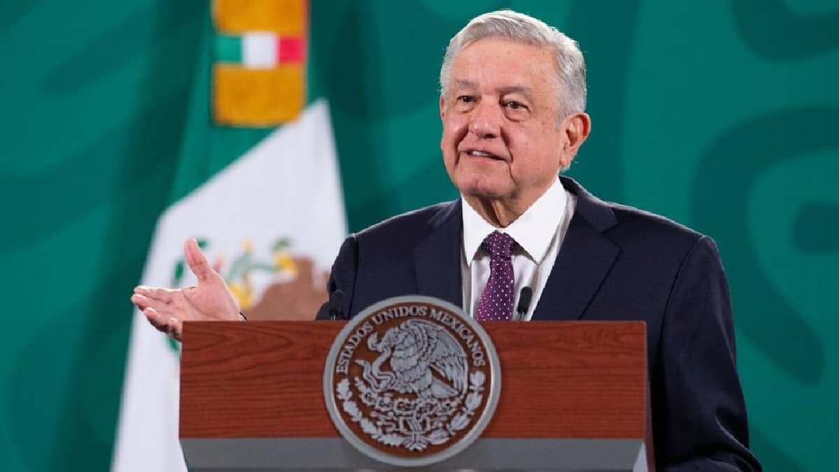 AMLO señaló que hay gente sin escrúpulos que busca obtener ganancias con la venta de vacunas falsas.