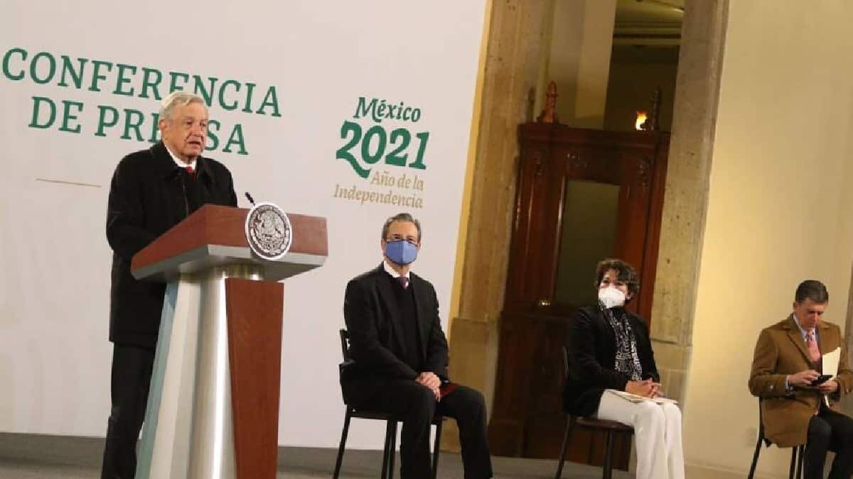 AMLO hizo de manera formal la presentación de la nueva titular de la SEP en sustitución de Esteban Moctezuma.