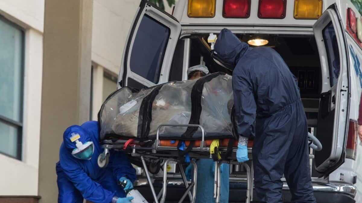 Pese a lo dicho por López-Gatell la mortalidad por Covid-19 no parece ceder y esta miércoles se registraron mil 707 muertes.