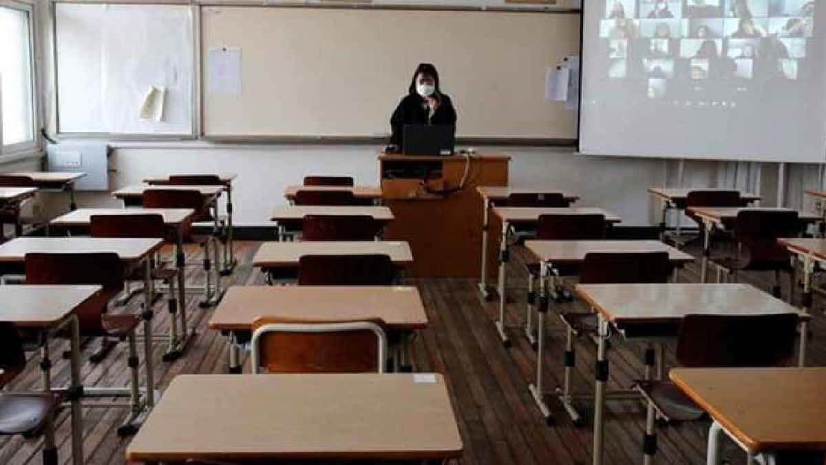 Las autoridades todavía no contemplan sanciones contra las escuelas privadas que abran sus puertas el 1 de marzo.