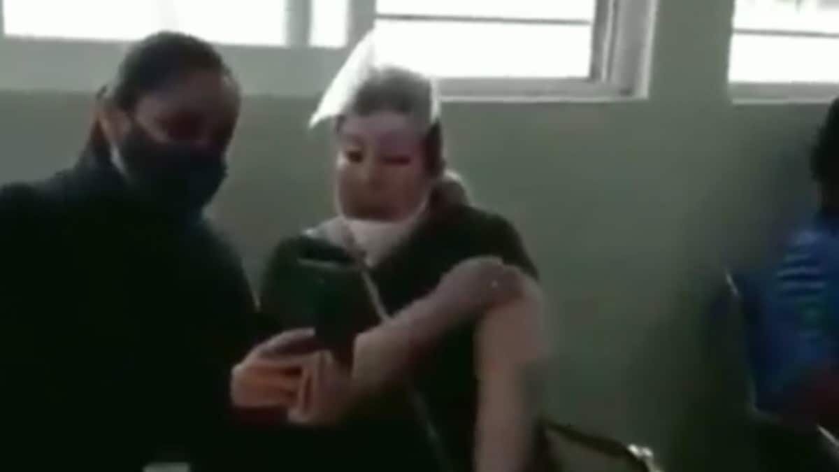 Margarita causó polémica, pues la cantante se trasladado de de su lugar de residencia a un municipio en que se estaba aplicando la vacuna.