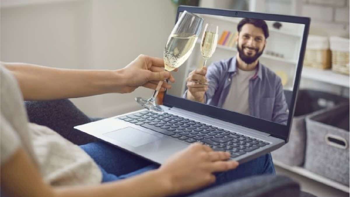 Este 2021, el 14 de febrero, Día del amor y la amistad, será muy distinto a otros años debido a la pandemia de Covid-19. Checa estas opciones para celebrar.