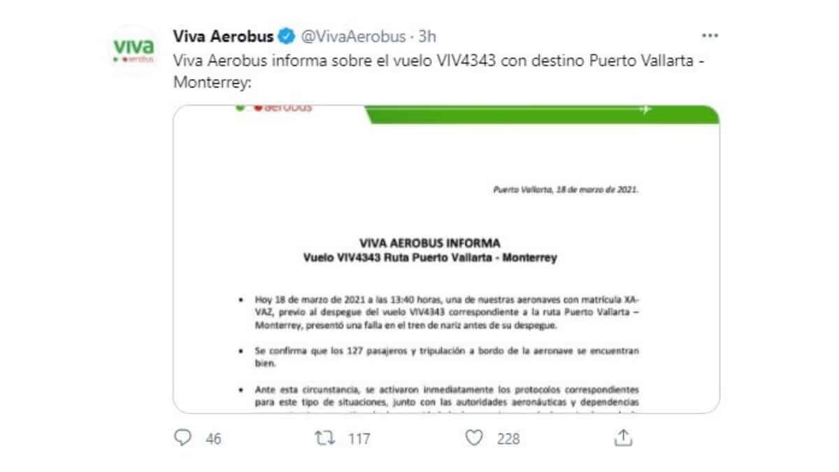Tremendo susto se llevaron los pasajeros de un avión de la aerolínea Viva Aerobus con ruta a Puerto Vallarta-Monterrey luego de que presentara una falla en su despegue.