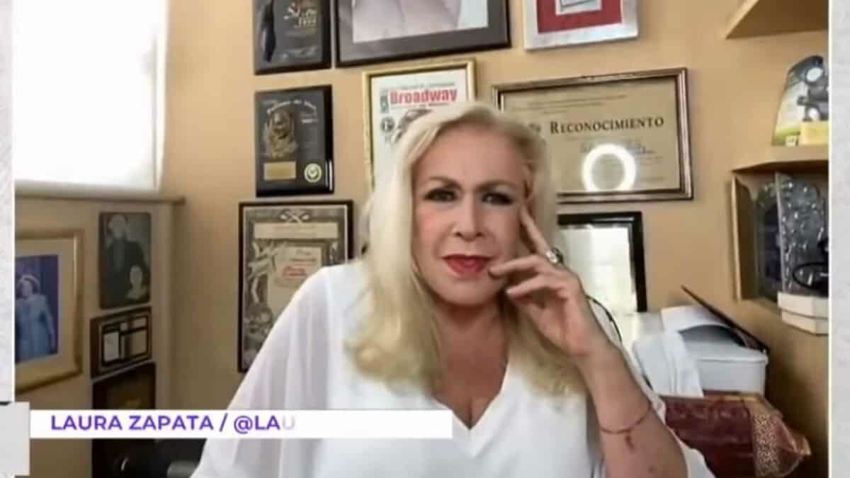 Llama Laura Zapata “morenacos” a seguidores de AMLO