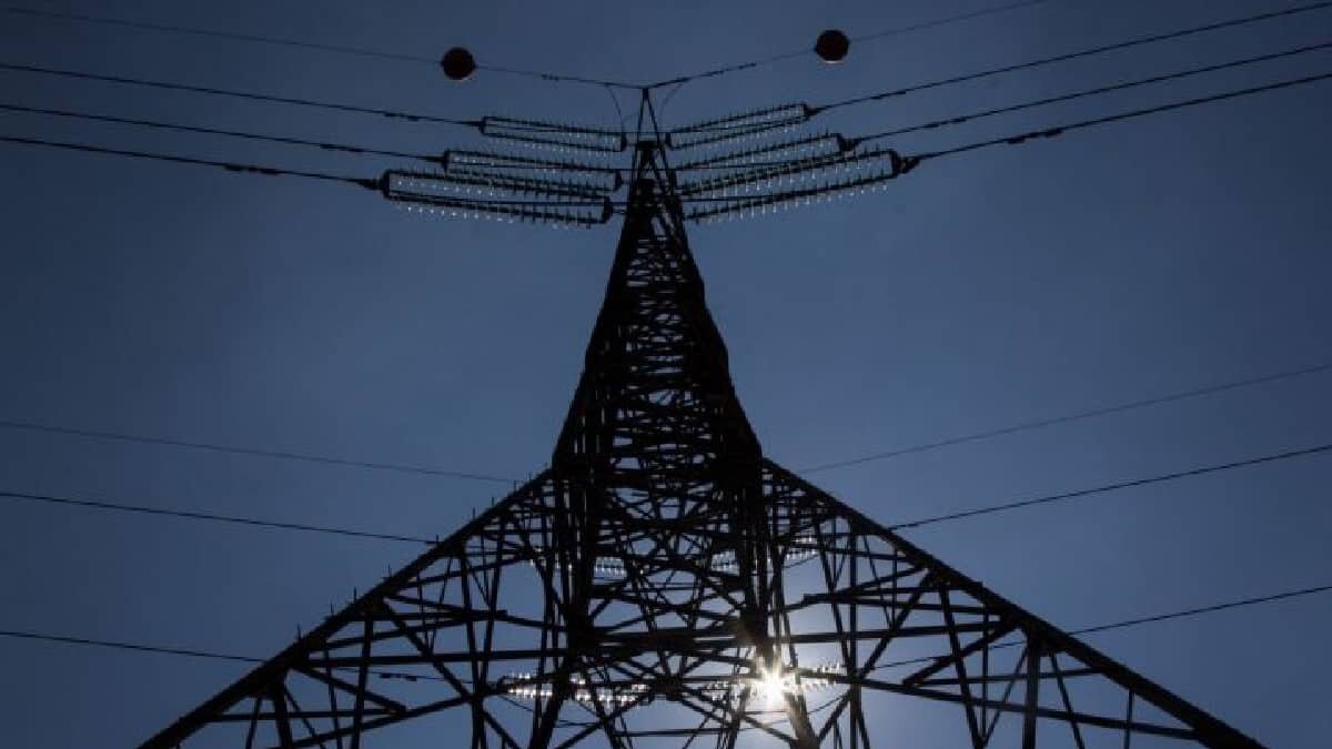 AMLO anunció que buscará llevar la suspensión provisional de la Ley Eléctrica a la Suprema Corte de Justicia de la Nación (SCJN).