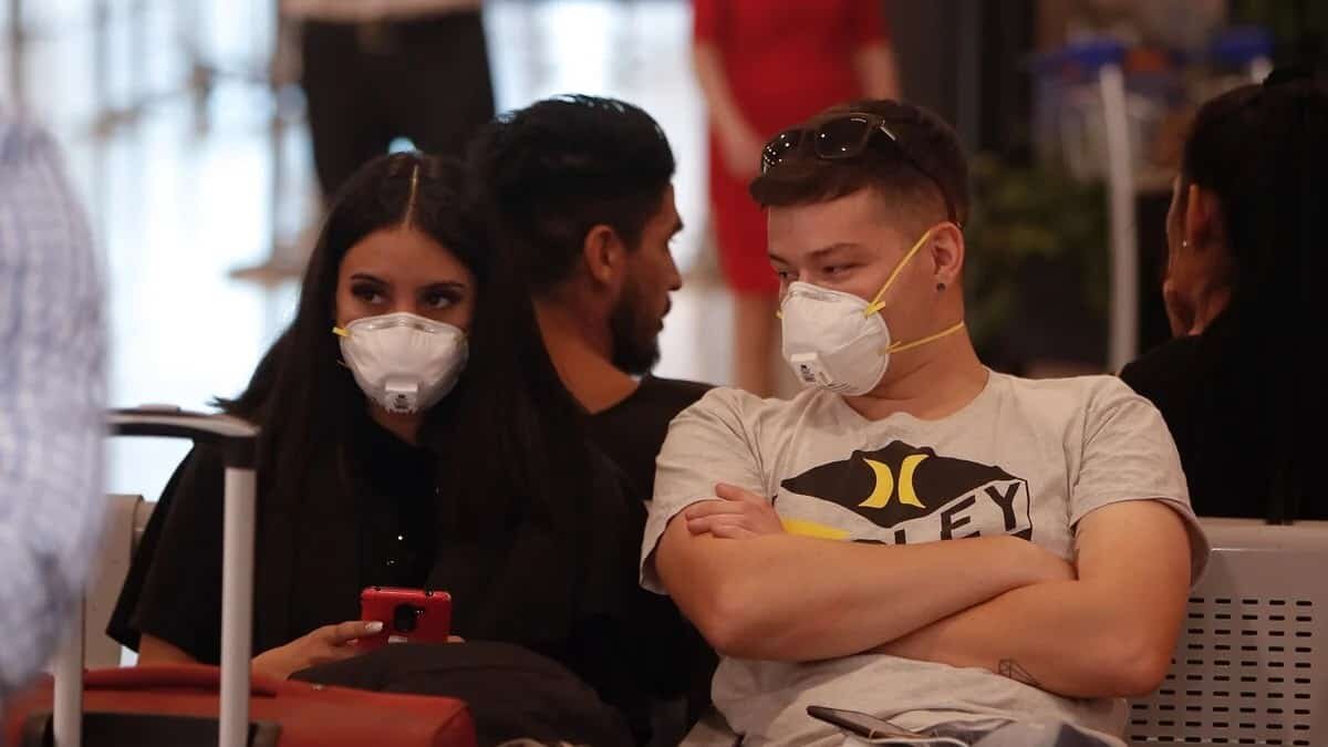 Un segundo contingente de estudiantes argentinos arribó a su país, proveniente de Cancún, con un gran número de contagios de Covid-19.