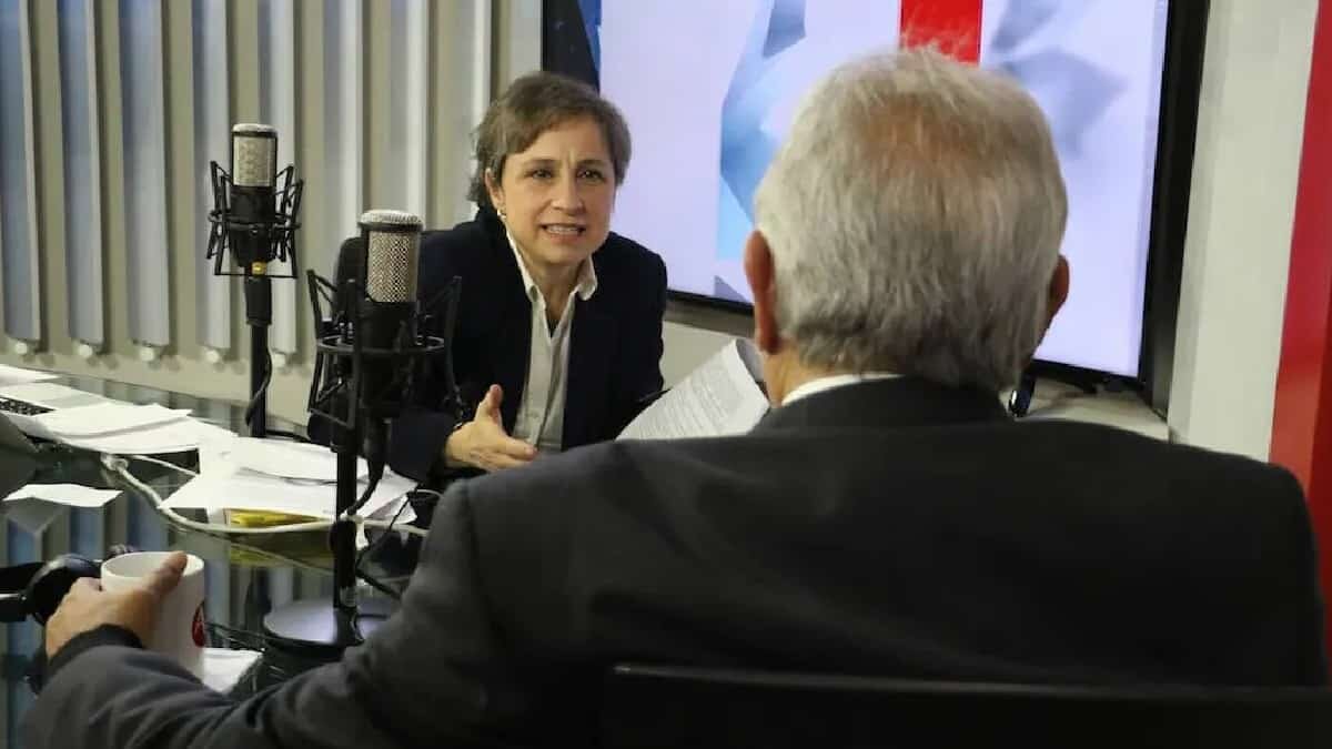 Carmen Aristegui y el actual gobierno han pactado al menos 19 contratos por publicidad, los cuales han dejado una ganancia superior a los 8 millones de pesos para la comunicadora.