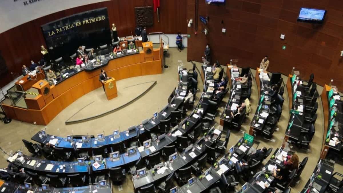 Aprueban minuta con reforma a la Ley de la Industria Eléctrica