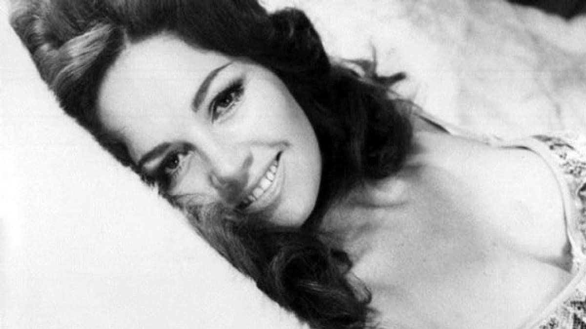 La actriz mexicana Isela Vega murió este miércoles a los 81 años, dejando atrás de ella un gran legado en el cine y la televisión.