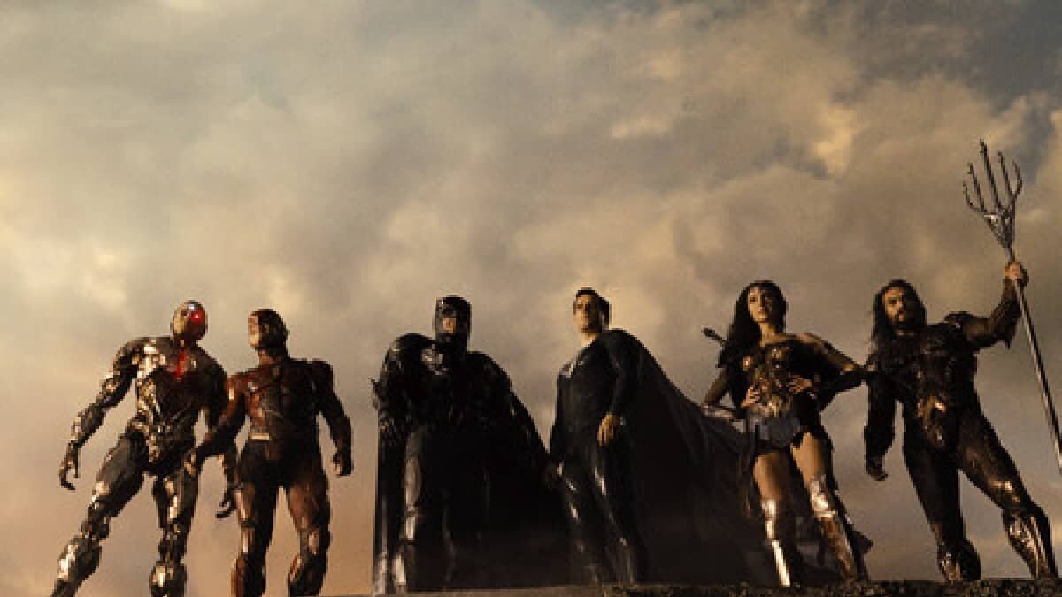 Una nueva versión del reencuentro de los superhéroes del universo de DC Comics llegó a las pantallas de la mano del director Zack Snyder con su “La Liga de la Justicia”.