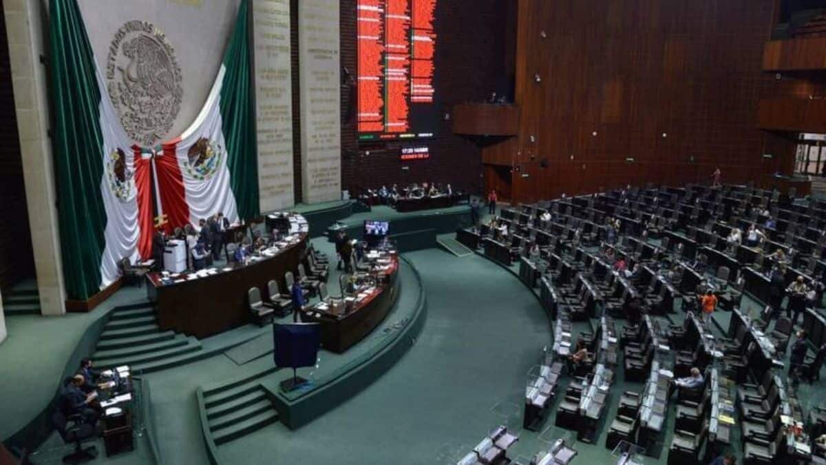 Aprueban diputados Ley de Menstruación Digna; será turnada al Senado