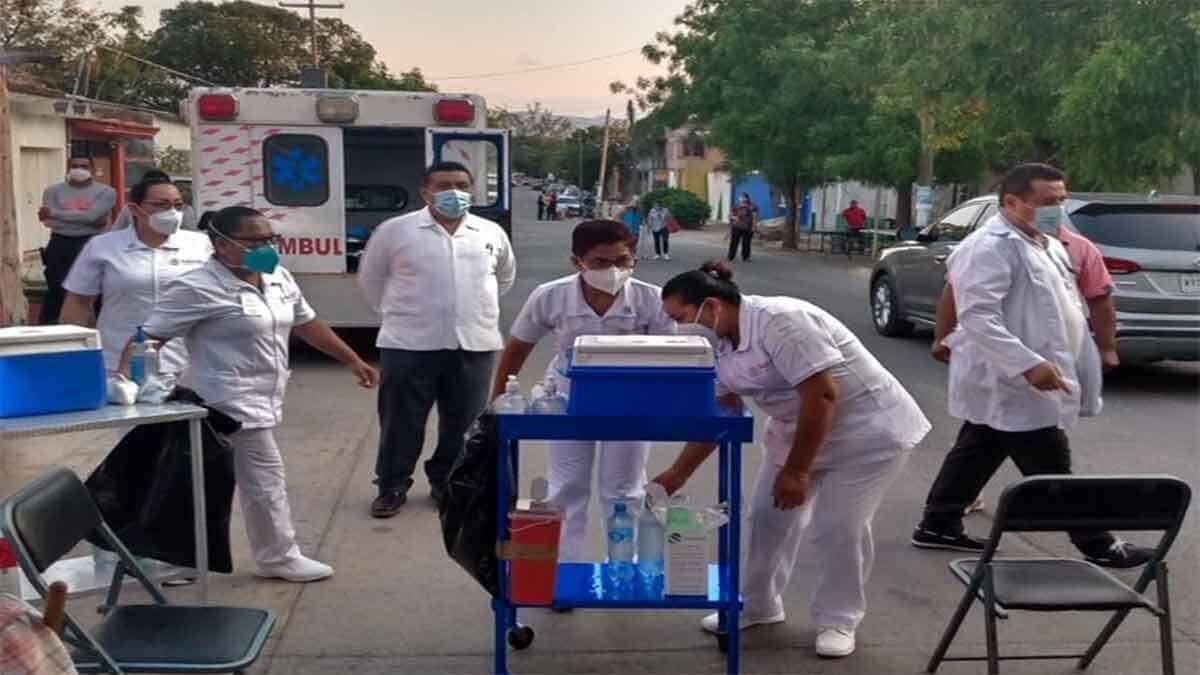 Muere en Oaxaca adulto mayor tras recibir vacuna contra Covid-19