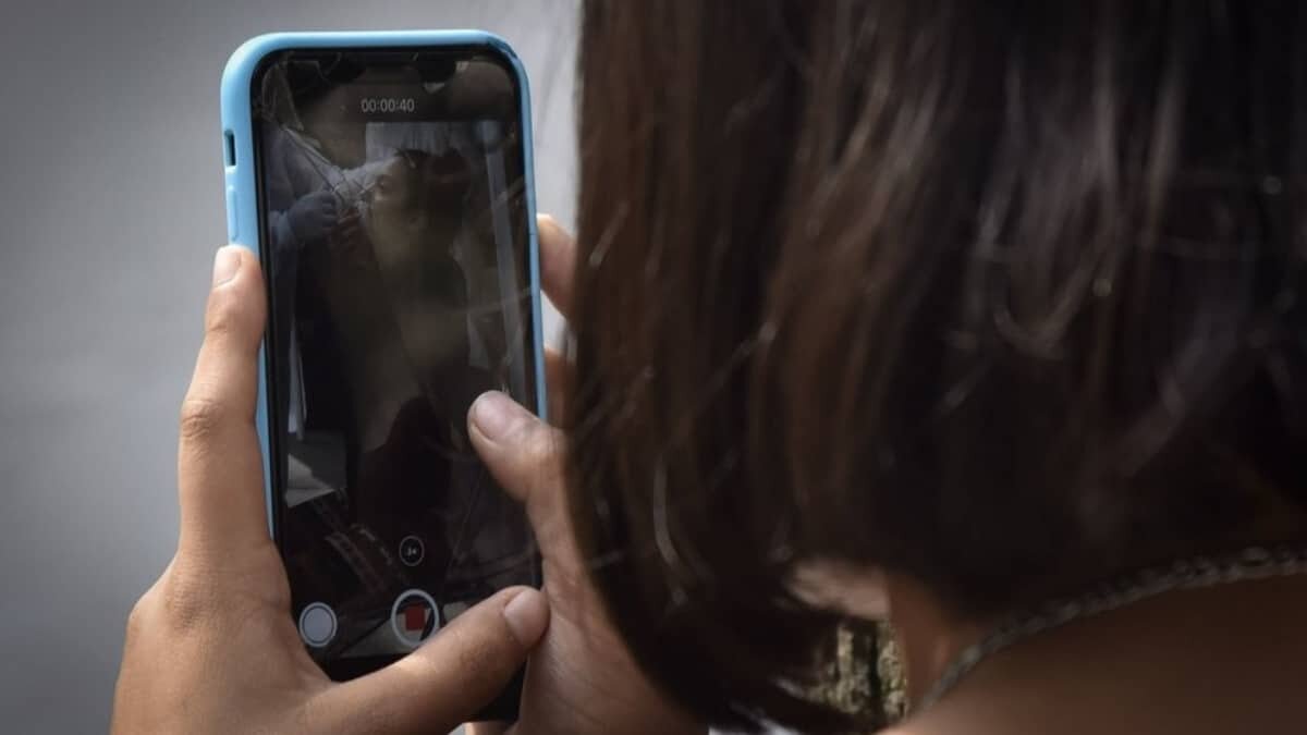 Senado aprueba en lo general crear padrón de telefonía móvil