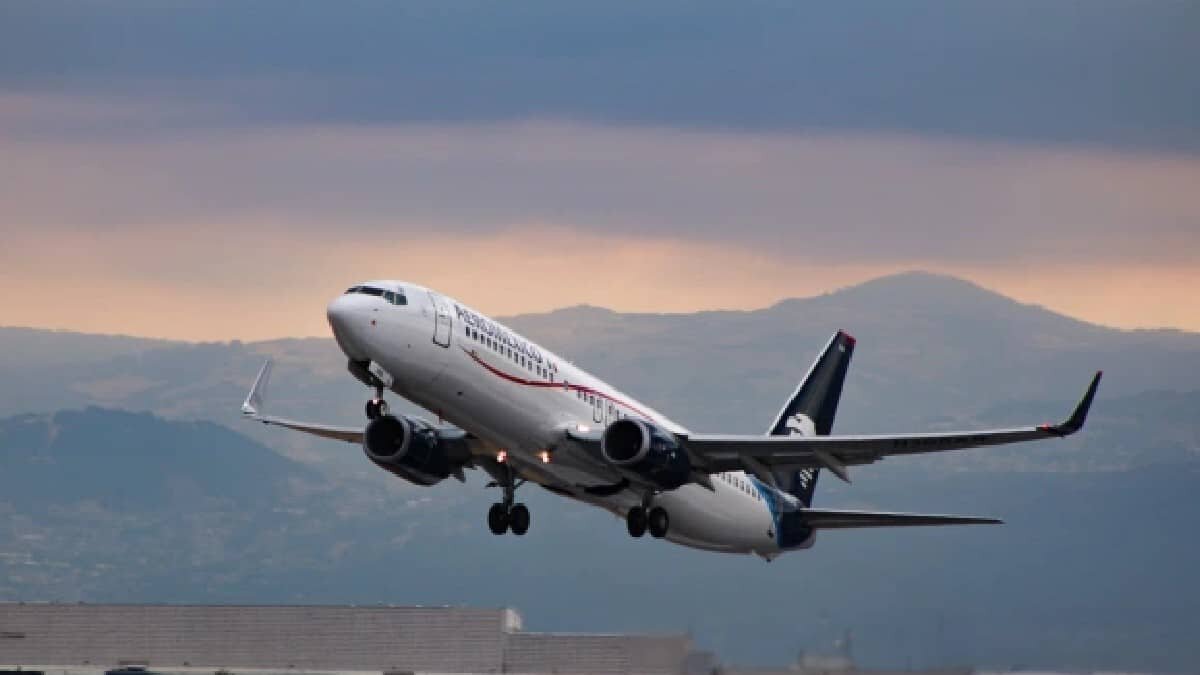 La modificación del espacio aéreo en la CDMX es u riesgo inminente para los aviones que transitan en él.