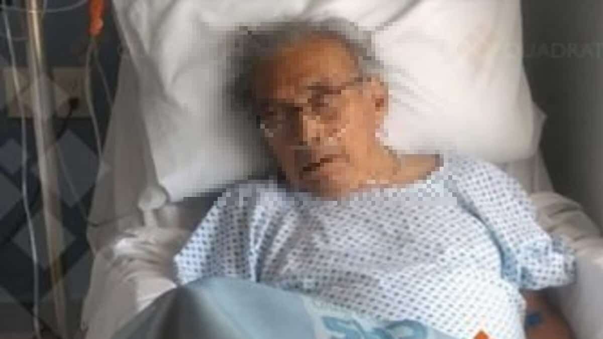 Personal del Hospital Ángeles Lomas indicaron que un hombre de 94 ingresó con un cuadro de trombosis tras recibir la vacuna de AstraZeneca.