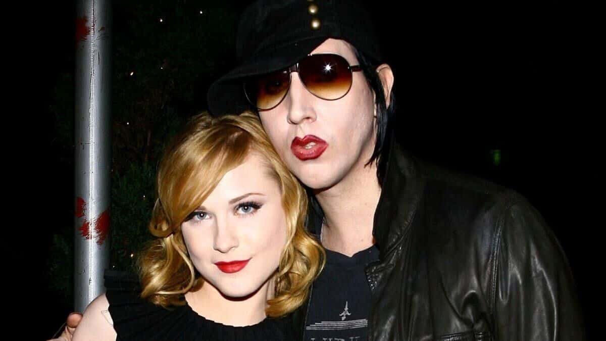 Giran orden de arresto contra Marilyn Manson por agredir a un camarógrafo