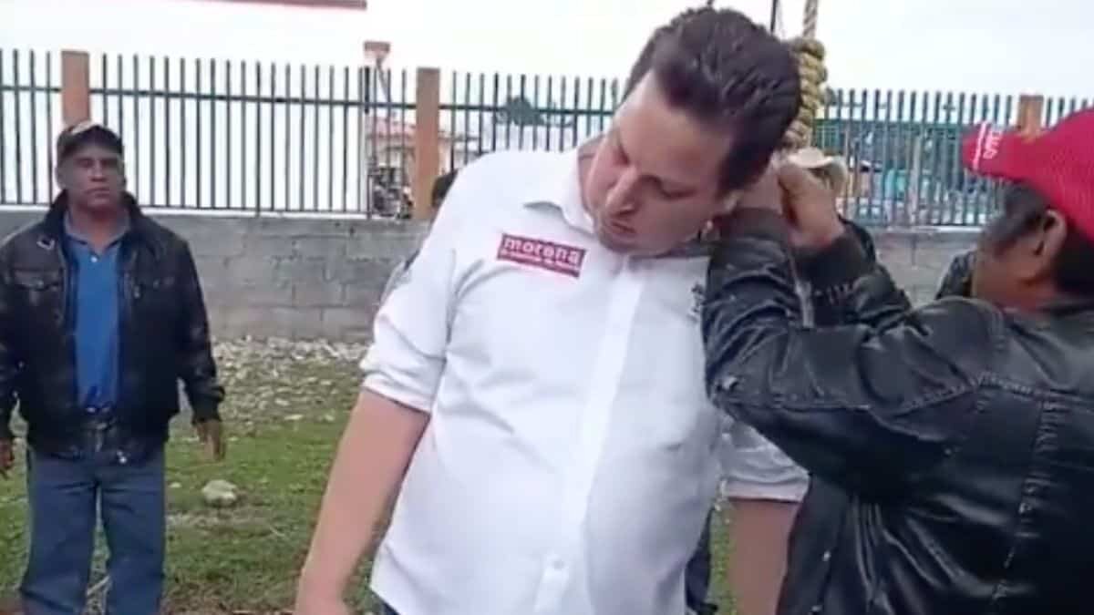 Pobladores de Los Llanos, simularon ahorcar al candidato de Morena, Juan Salvador Camacho ya que argumentaban que no cumplió con actos que prometió a la comunidad.