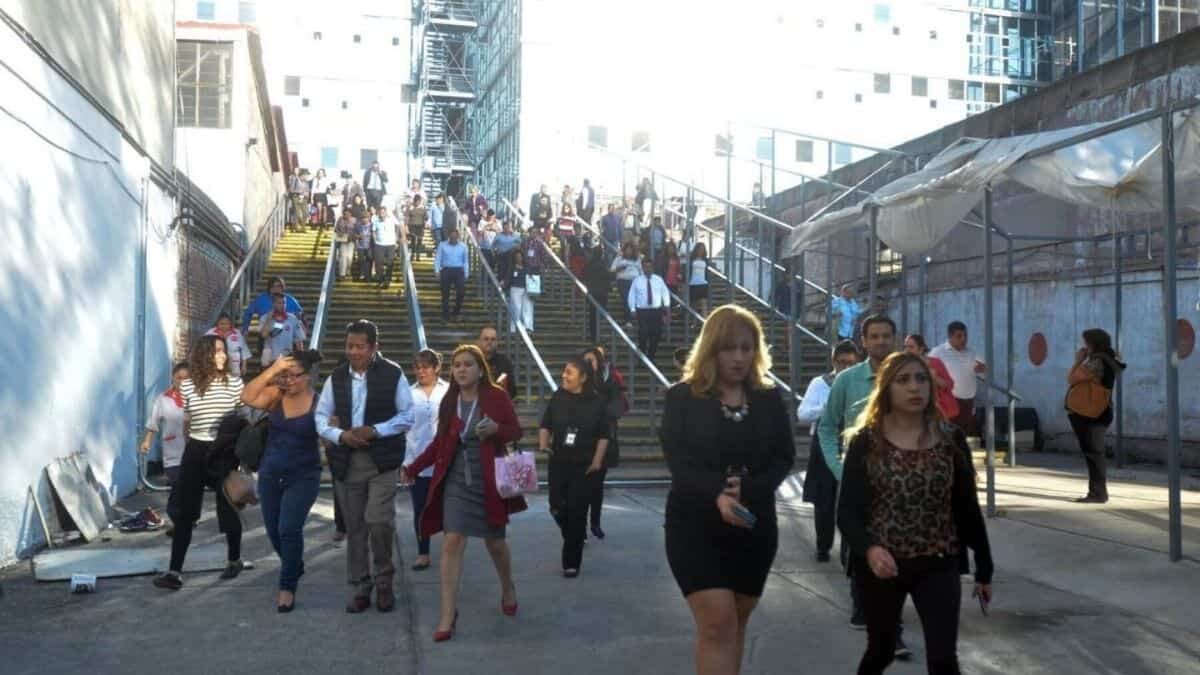 Apertura de oficinas en CDMX reactiva la economía y ‘alivia’ a godínez