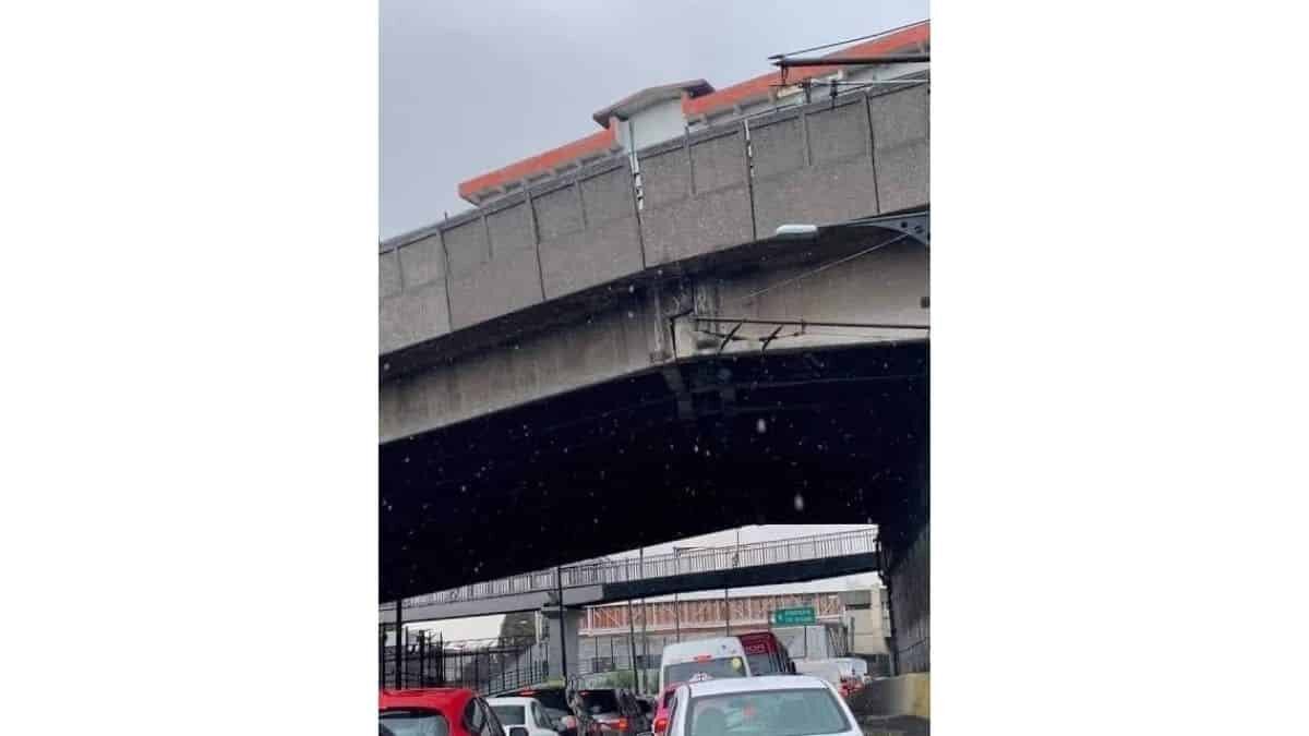 Denuncian usuarios otras "bombas de tiempo" en Metro de la CDMX