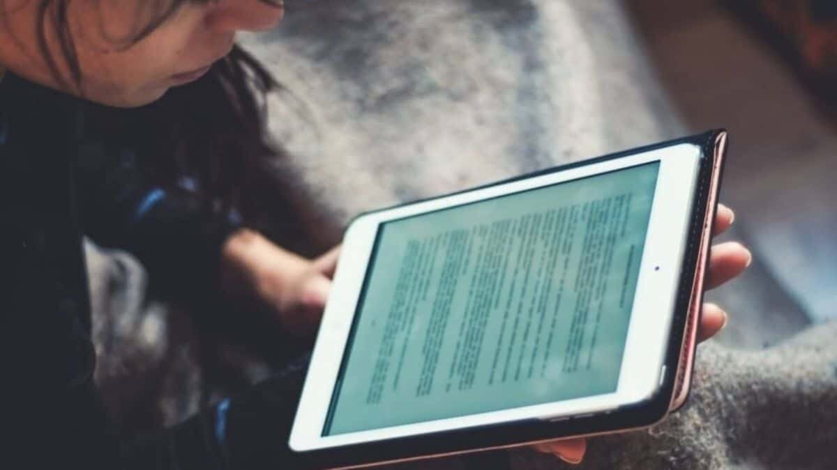 Estos son los requisitos para acceder a una de las tablets que dará la UNAM