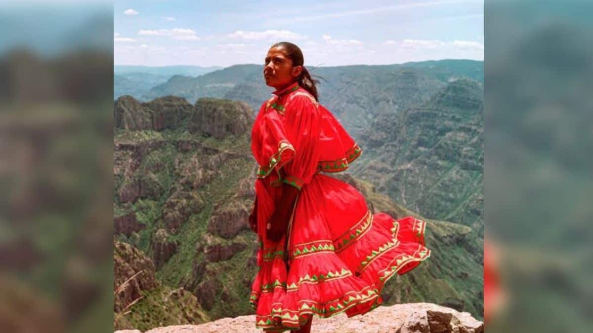 La corredora rarámuri Lorena Ramírez busca ayuda para poder clasificar en la final de la competencia Golden Trail World Series.