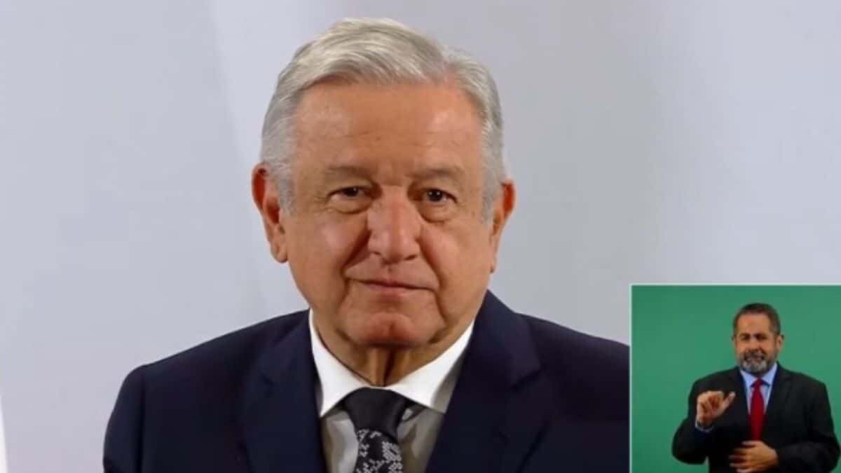 A forma de celebración por el día de las madres, el presidente Andrés Manuel López Obrador (AMLO), hace de la mañanera, su espacio informativo, un festival para celebrar a las mamás.