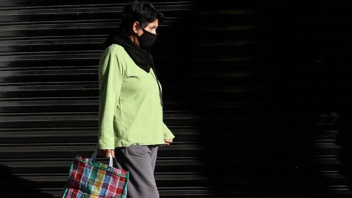 Aunque los hombres siguen siendo los más afectados, las amas de casa son de los grupos más golpeados por la enfermedad.