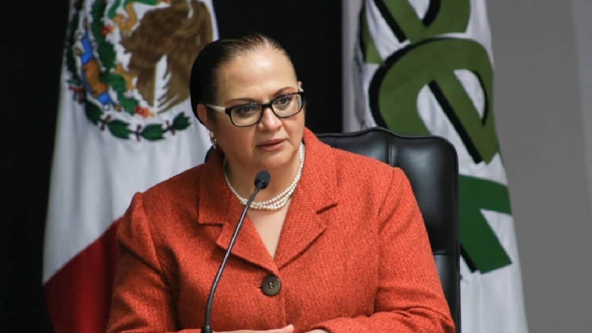 En una elección dominada por mujeres, el aspirante más fuerte es el morenista David Monreal quien busca llegar por fin a la gubernatura.