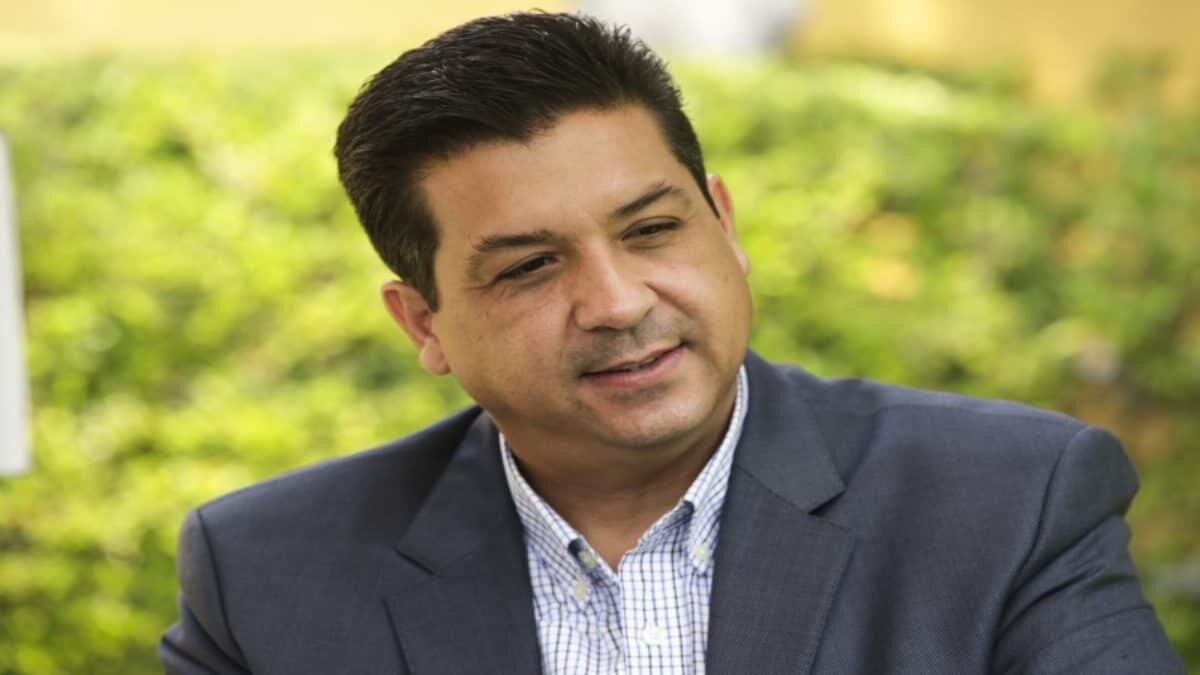 la FGR informó que obtuvo una orden de aprehensión contra García Cabeza de Vaca