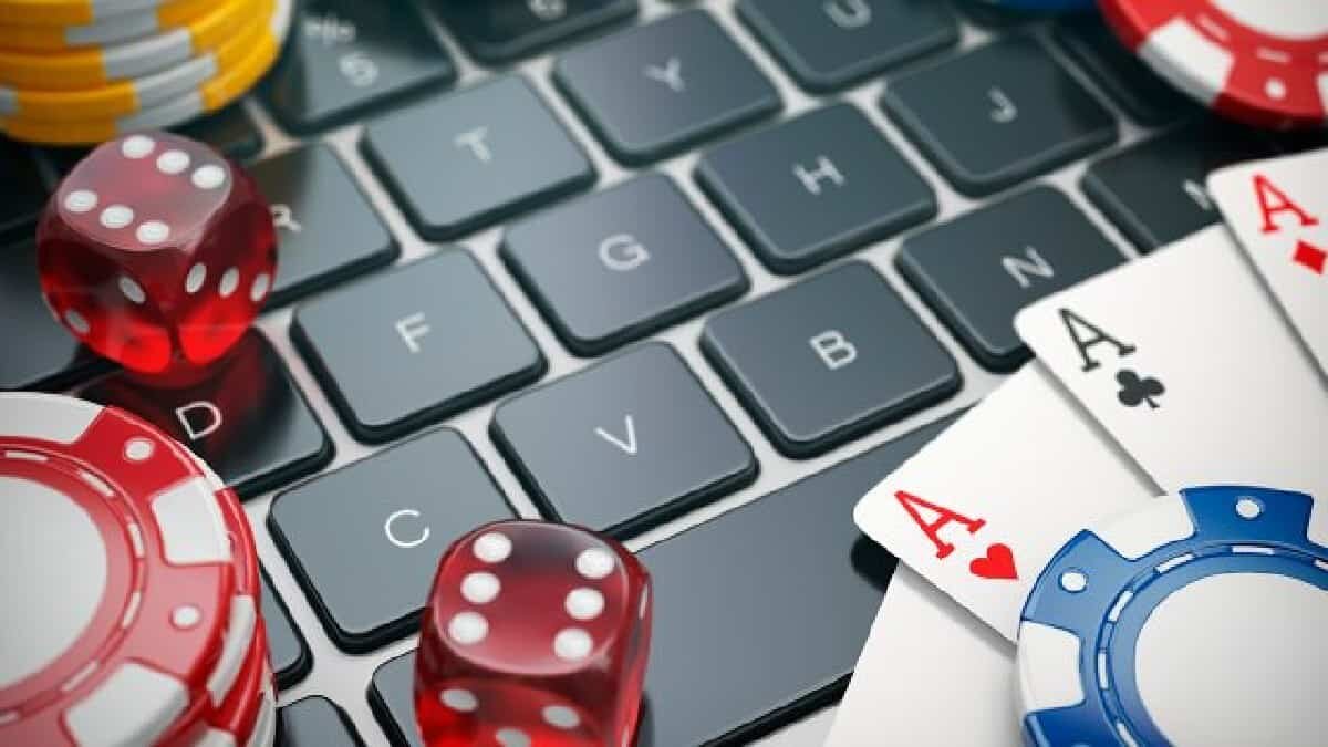 Erik "El Terrible" Morales propuso regular las apuestas a través de reformas a la Ley de Juegos y Sorteos.