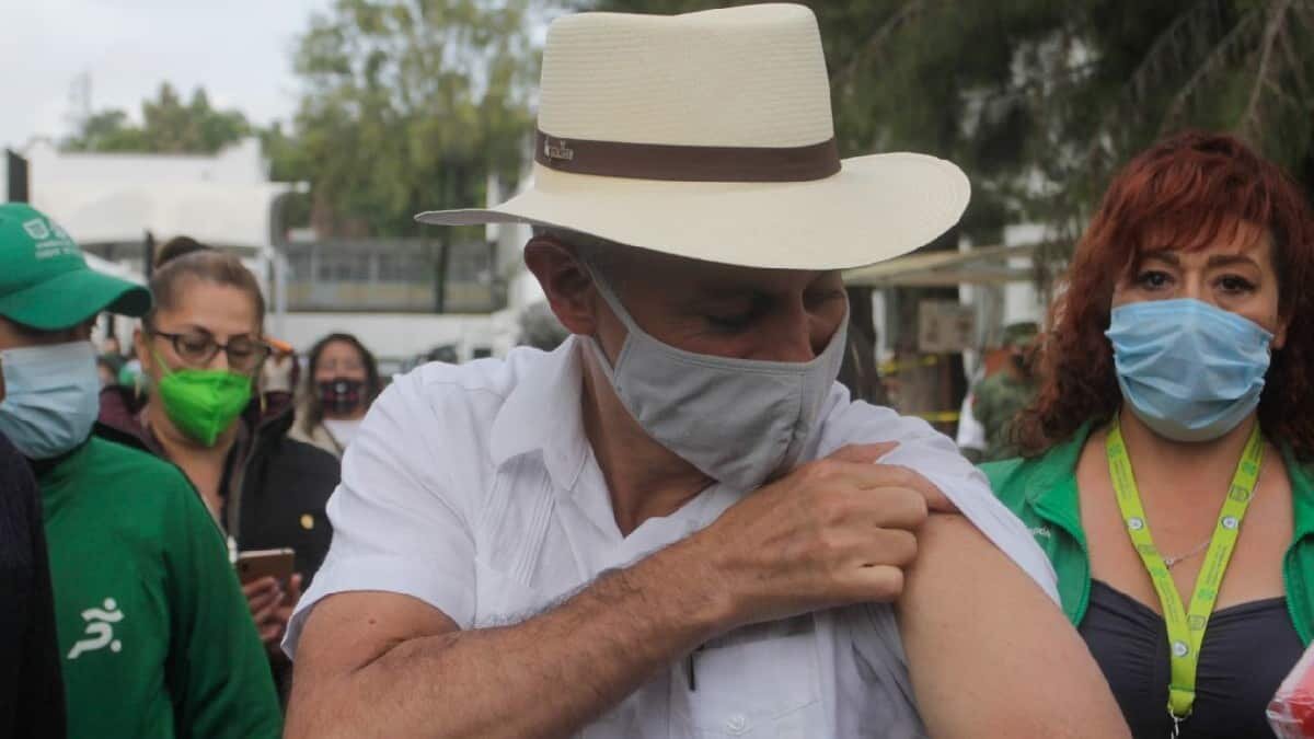 López-Gatell pidió a los mexicanos que se vacunen para poner fin a la pandemia.