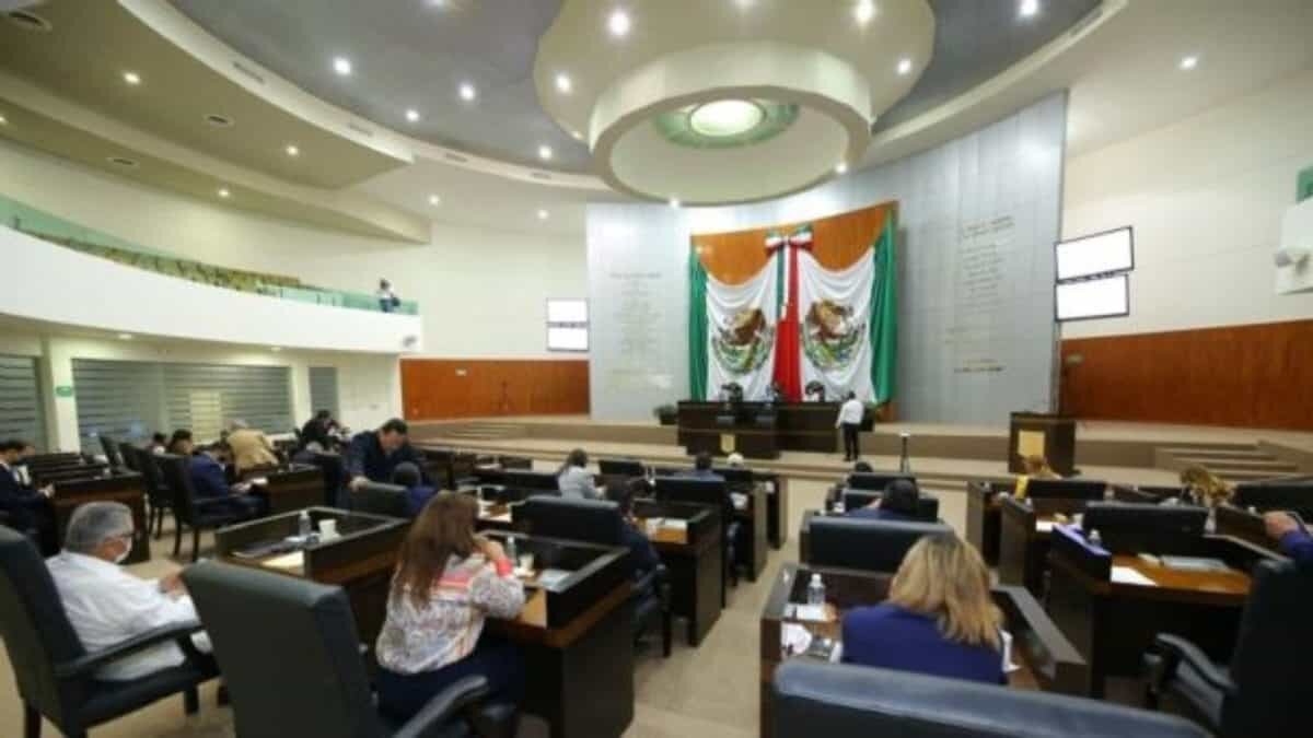 El Congreso de Tamaulipas aseguró que García Cabeza de Vaca aún tiene fuero.