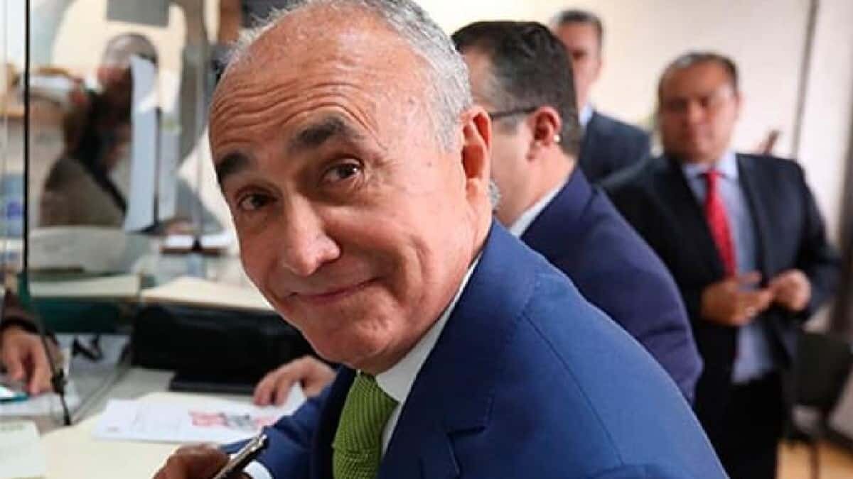 Pedro Ferriz indicó que Central FM saldrá totalmente del aire el 7 de junio, luego de las elecciones del mes venidero.