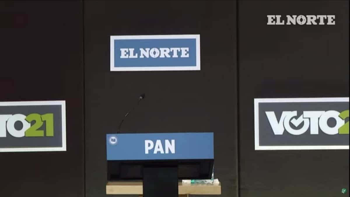 ¡Solo, solín, solito! Samuel García asiste a debate; los demás candidatos no se presentan