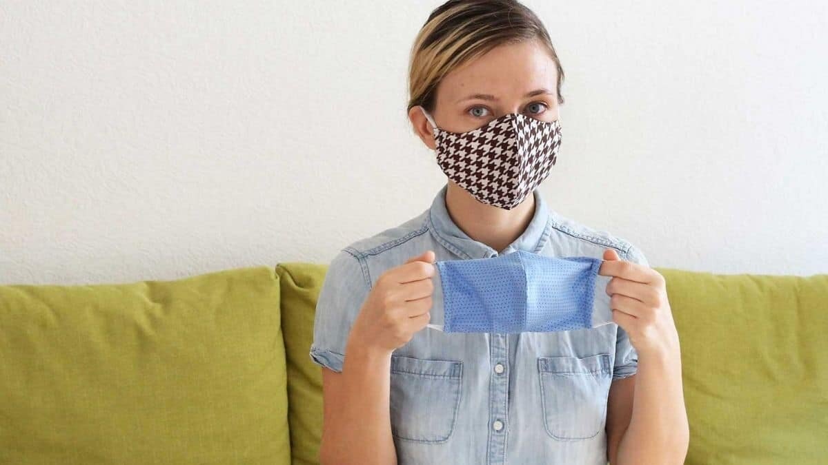 ¿Personas vacunadas contra el Covid deben seguir usando cubrebocas?