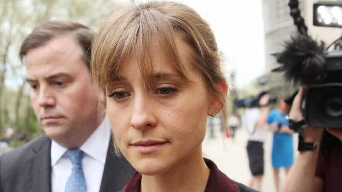 Allison Mack arrepentida de pertenecer a la secta sexual NXIVM
