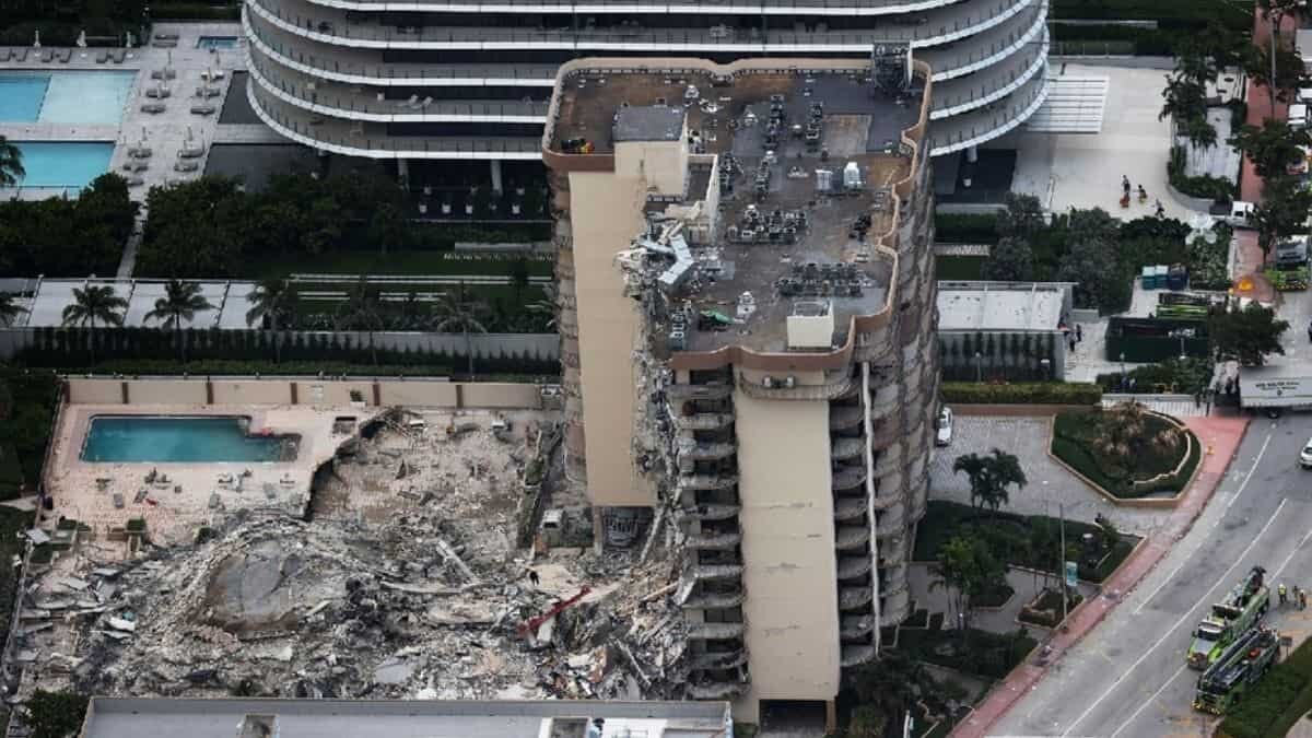 Elevan a 4 el número de fallecidos por colapso de edificio en Miami; hay 159 desaparecidos