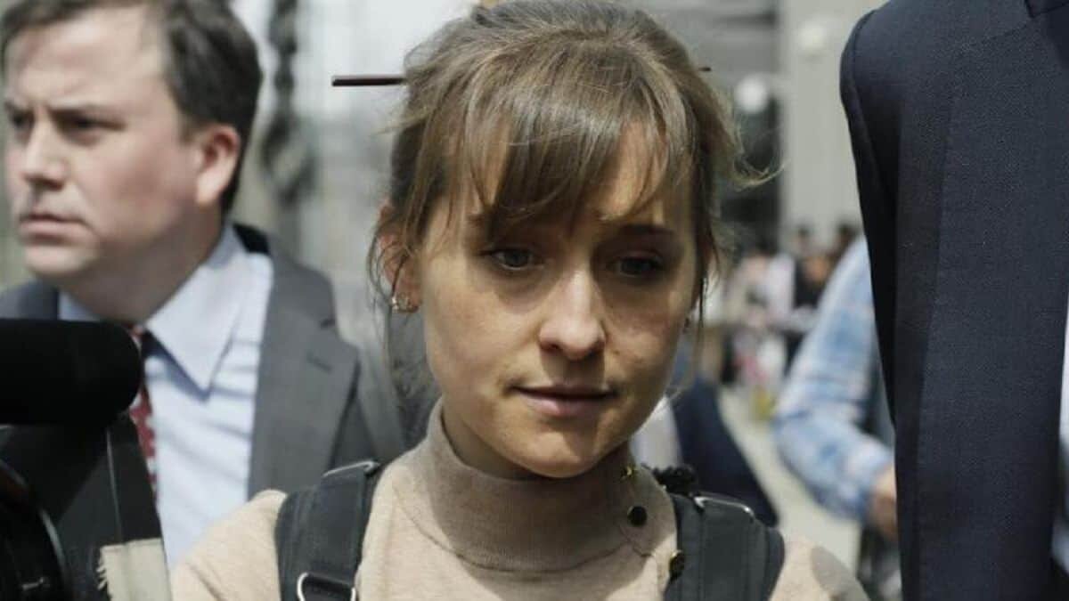 Sentencian a Allison Mack a 3 años de cárcel por su participación en secta NXIVM