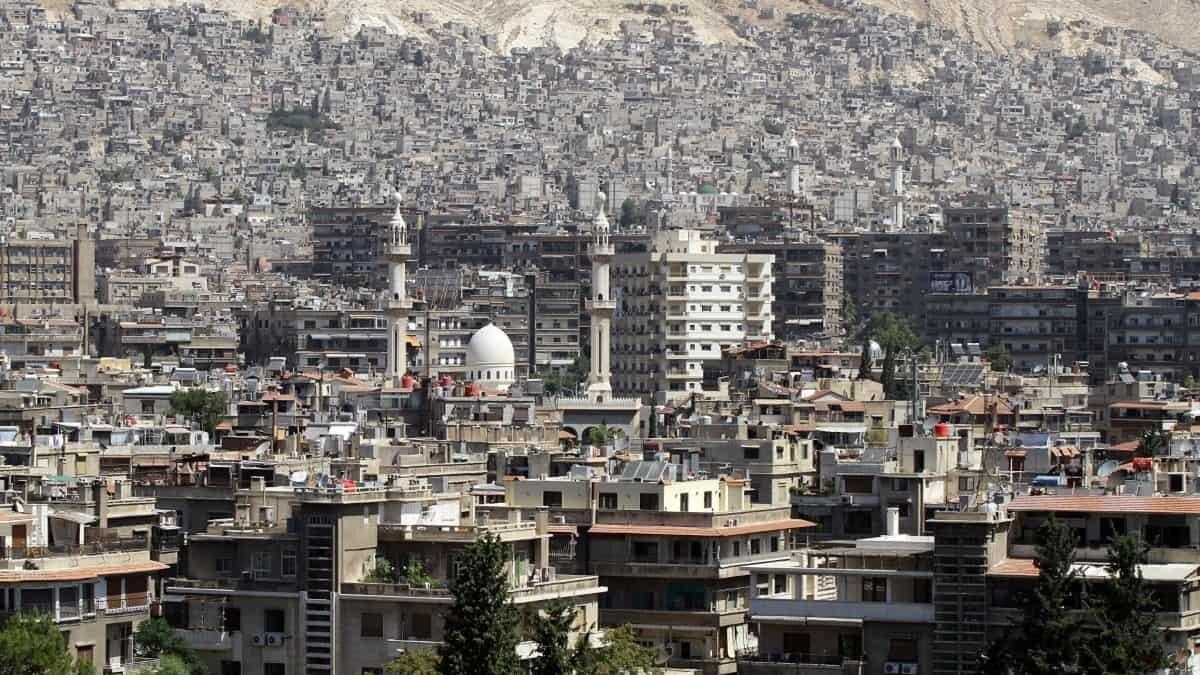 Te decimos cuáles son las 10 ciudades más y menos habitables del mundo en este 2021.