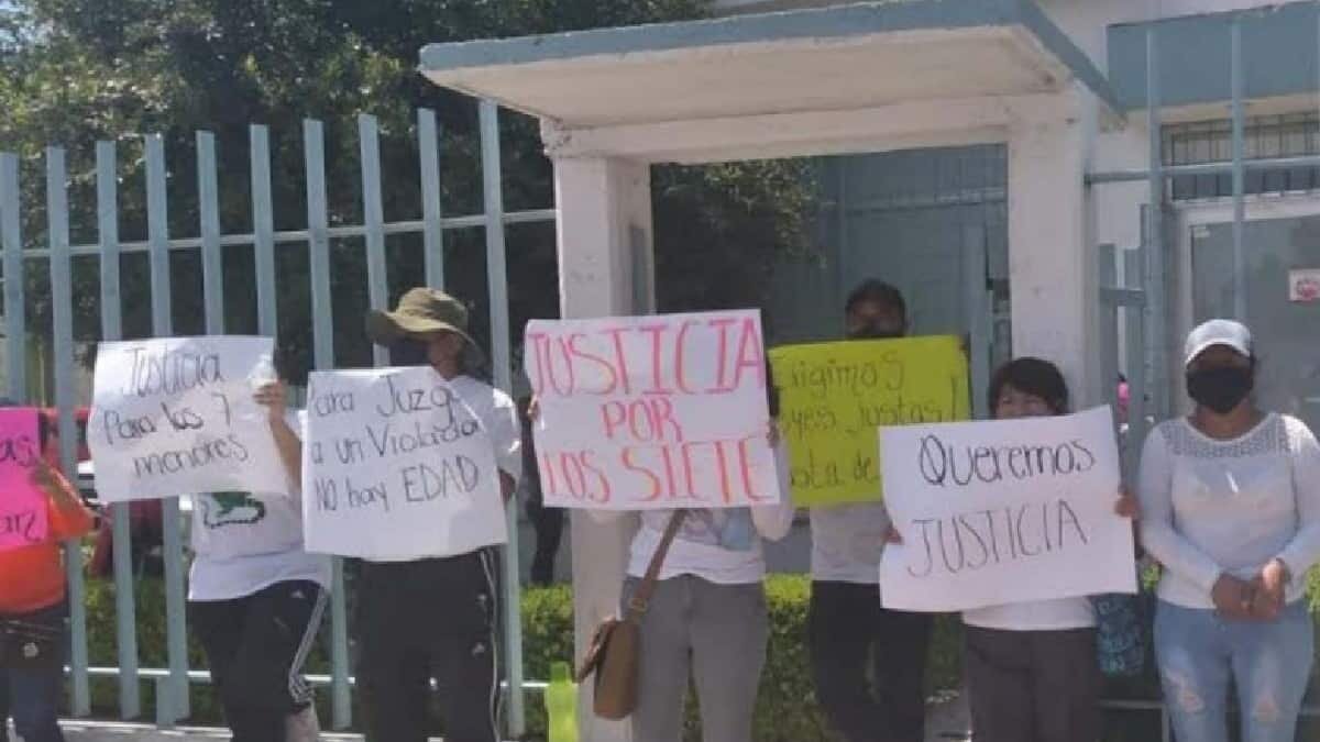 El menor cometió los abusos aprovechando la confianza que tenían las víctimas por su cercanía.